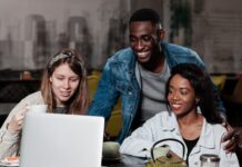 TractionBoost Accelerator : une aide stratégique pour les startups Africaines en phase Pré-Seed TractionBoost Accelerator